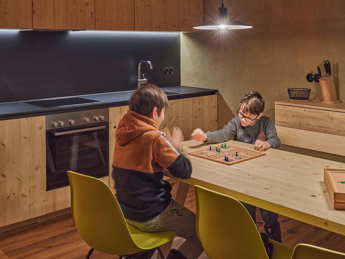 Aelmele - Waldchalets Brandnertal ภายนอก รูปภาพ